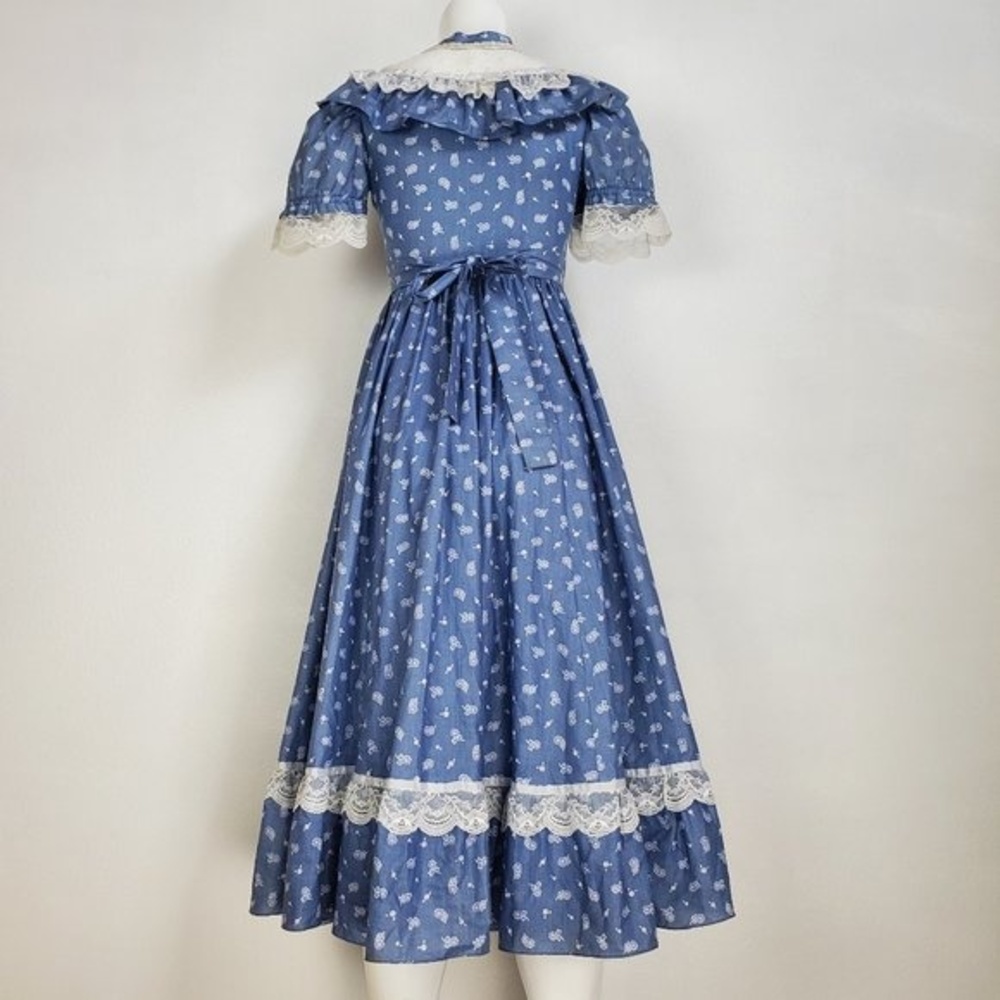 Vintage 70's Blue Floral Prairie Dress